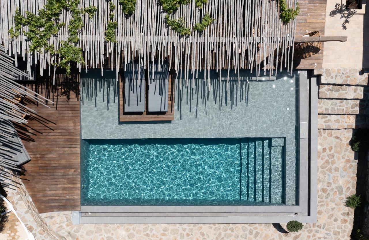 Superior Suite sharing pool Loulos,1774649456:JPEG
